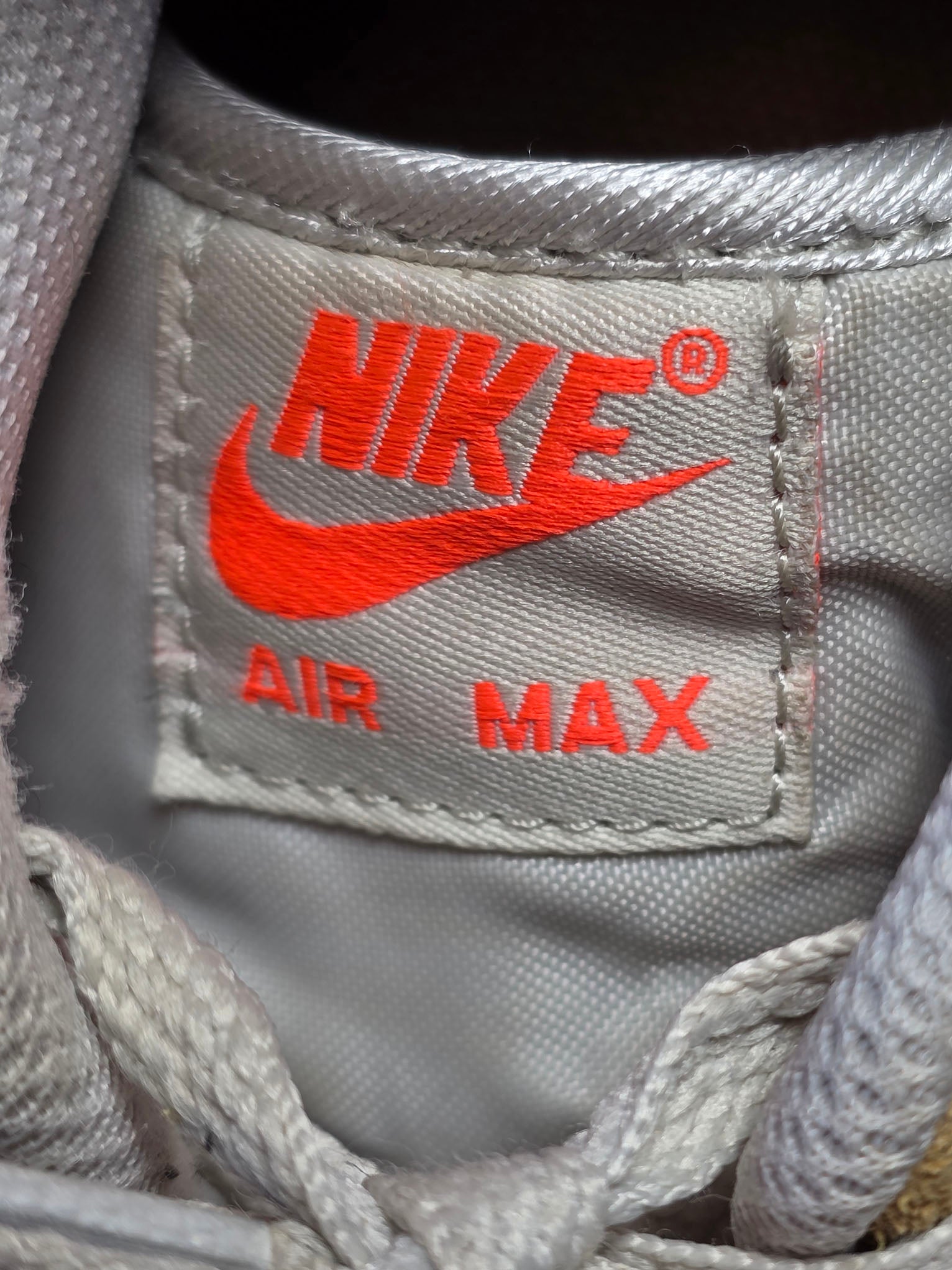 Nike Air Max 1 Essential "Escape 2024" maat 42