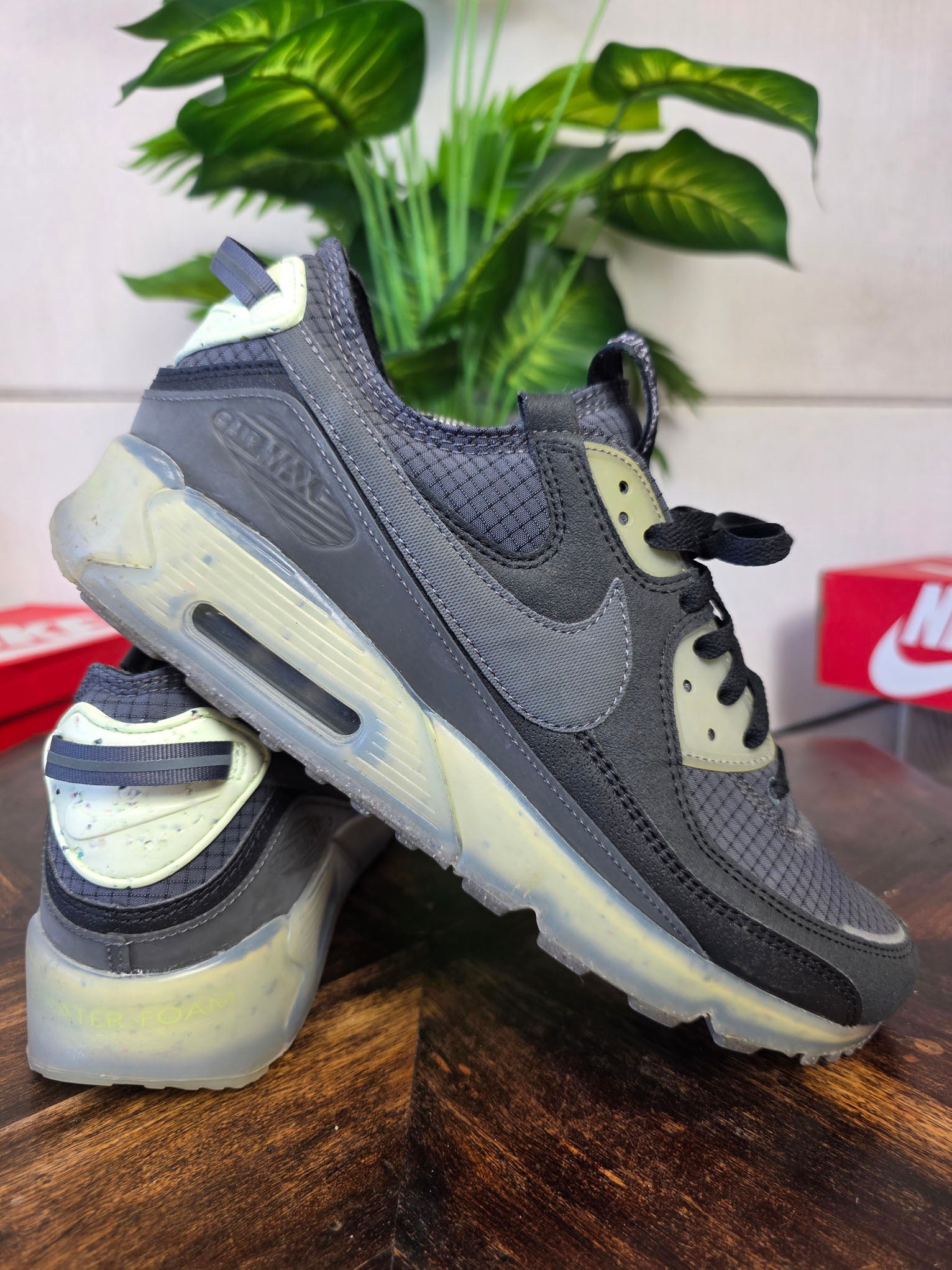 Nike Air Max 90 Terrascape Black Lime Ice maat 45,5
