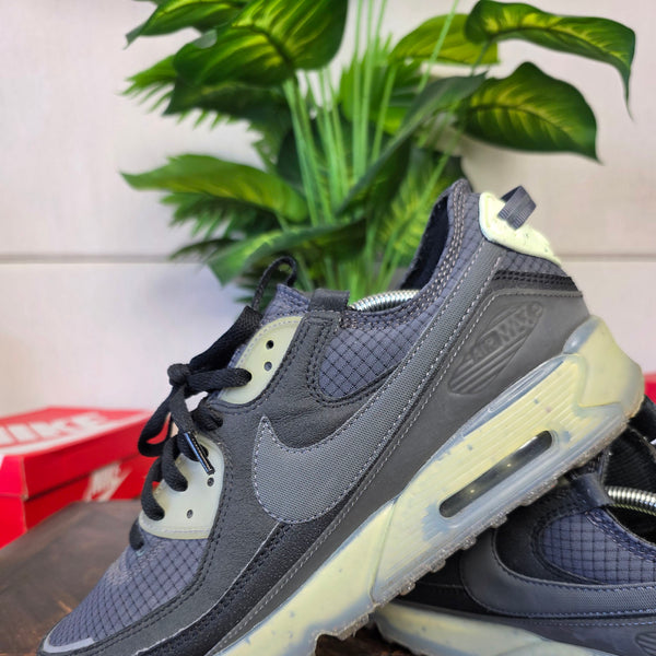 Nike Air Max 90 Terrascape Black Lime Ice maat 45,5