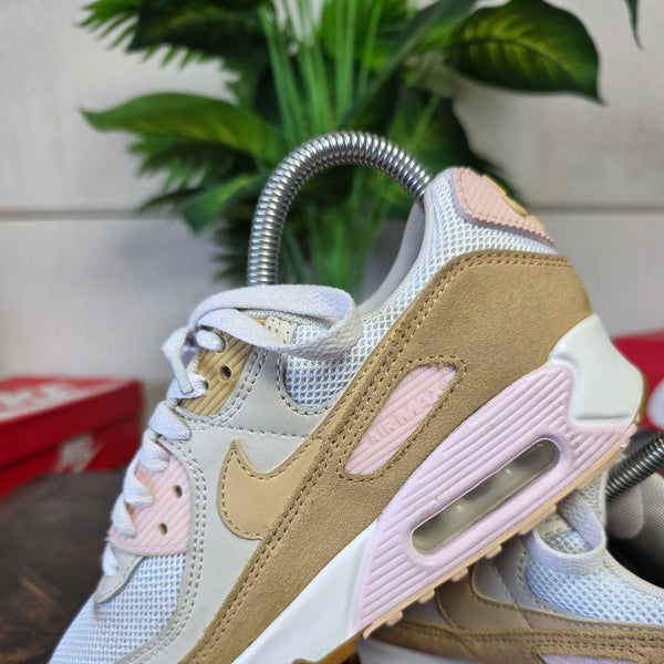 Nike Air Max 90 Sesame maat 35,5