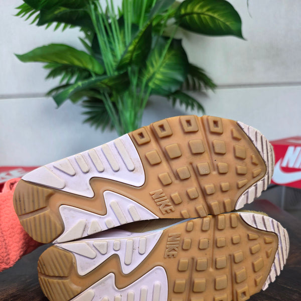 Nike Air Max 90 Sesame maat 35,5
