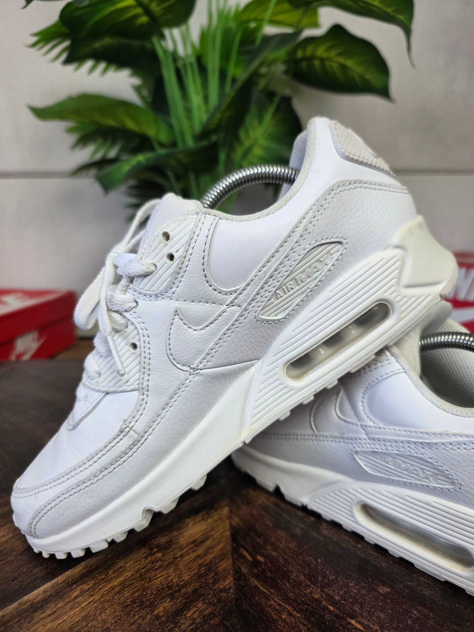 Nike Air Max 90 Triple White LTR maat 42,5