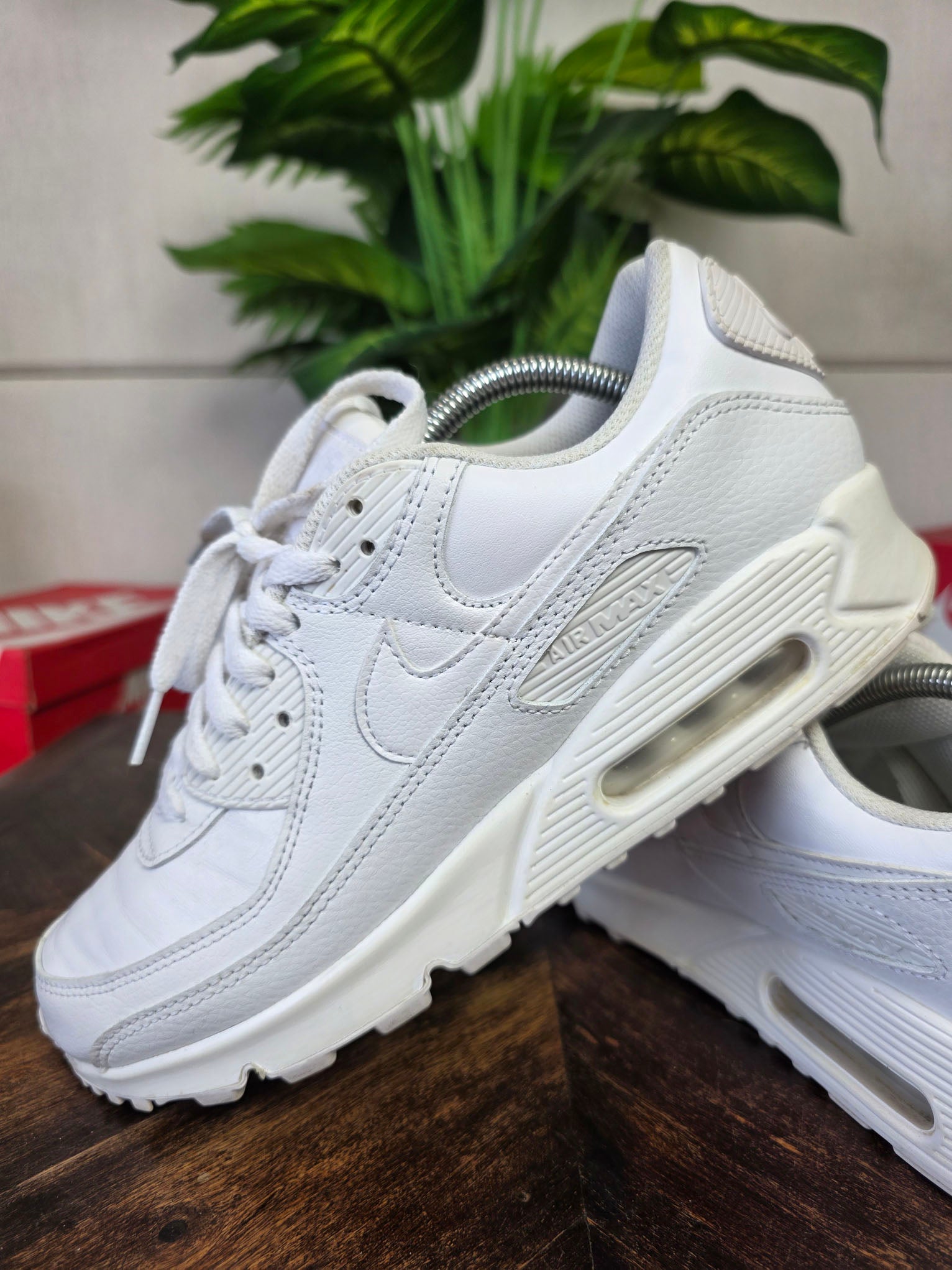 Nike Air Max 90 Triple White LTR maat 42,5