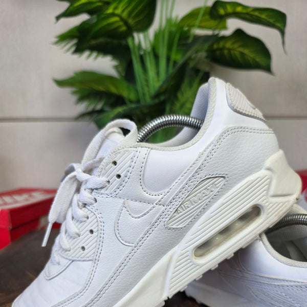 Nike Air Max 90 Triple White LTR maat 42,5