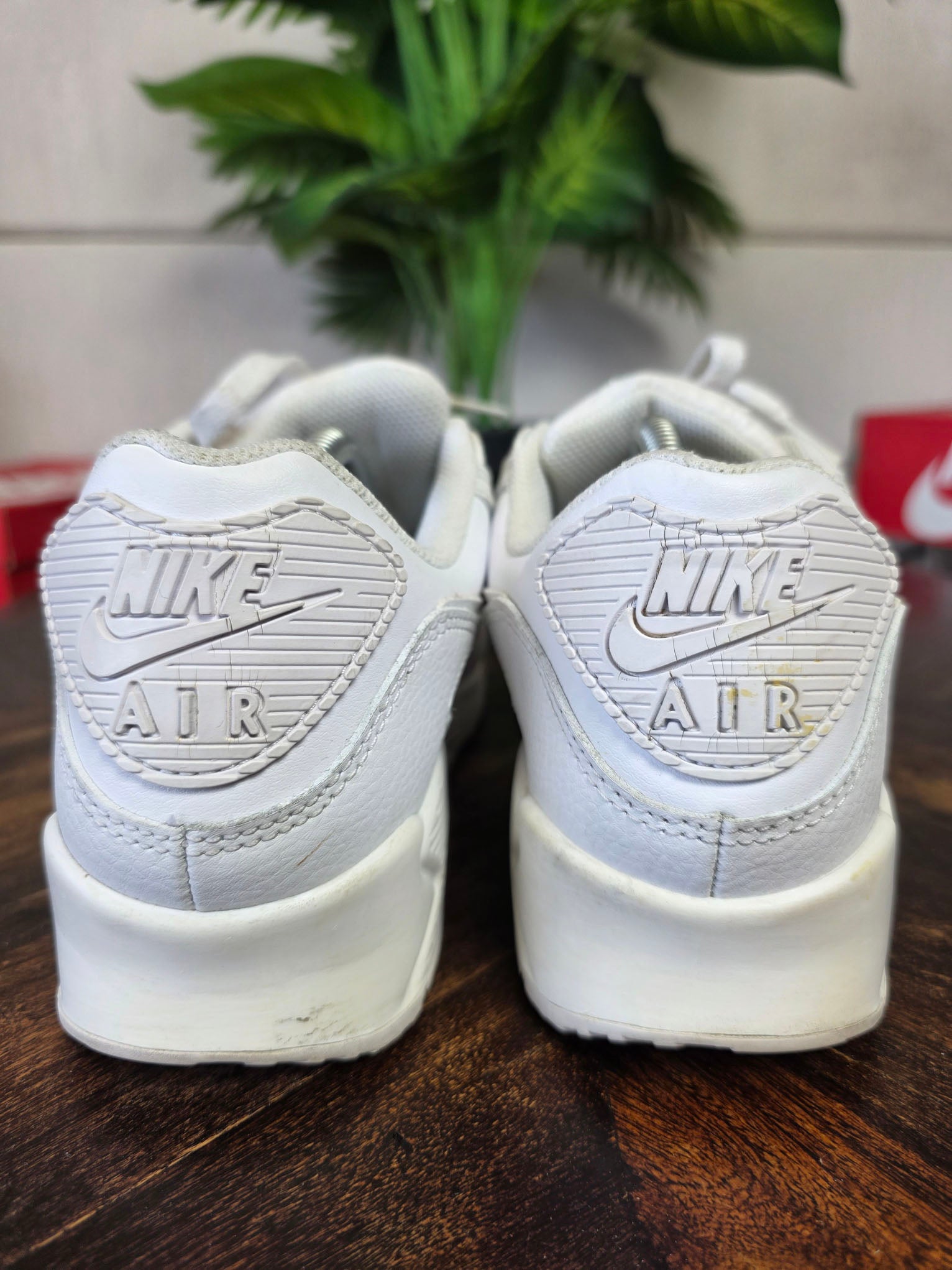 Nike Air Max 90 Triple White LTR maat 42,5