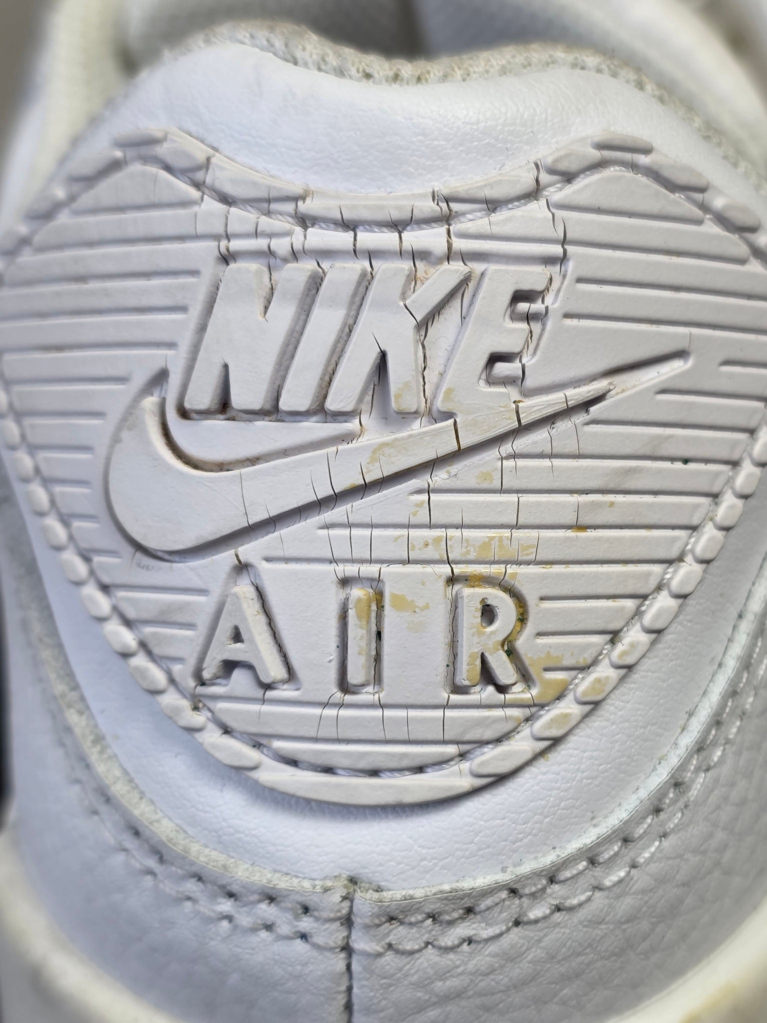 Nike Air Max 90 Triple White LTR maat 42,5