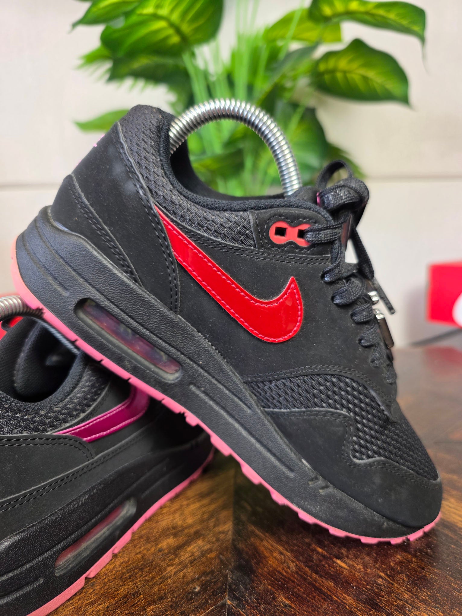 Nike Air Max 1 Valentine's Day Black maat 38,5