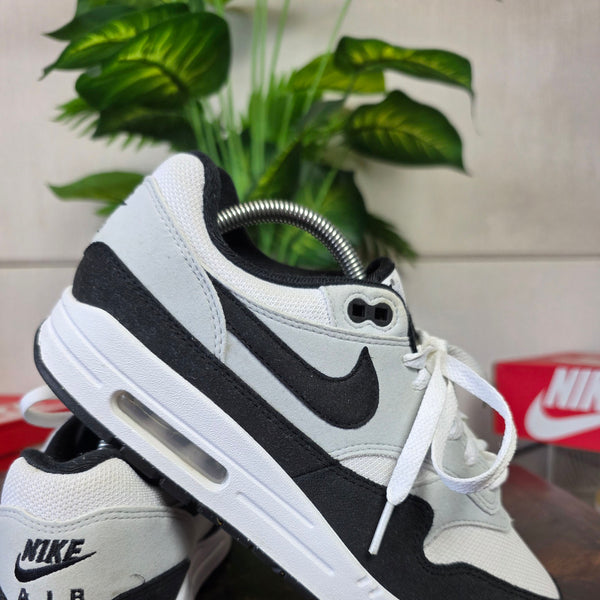 Nike Air Max 1 White Black maat 42