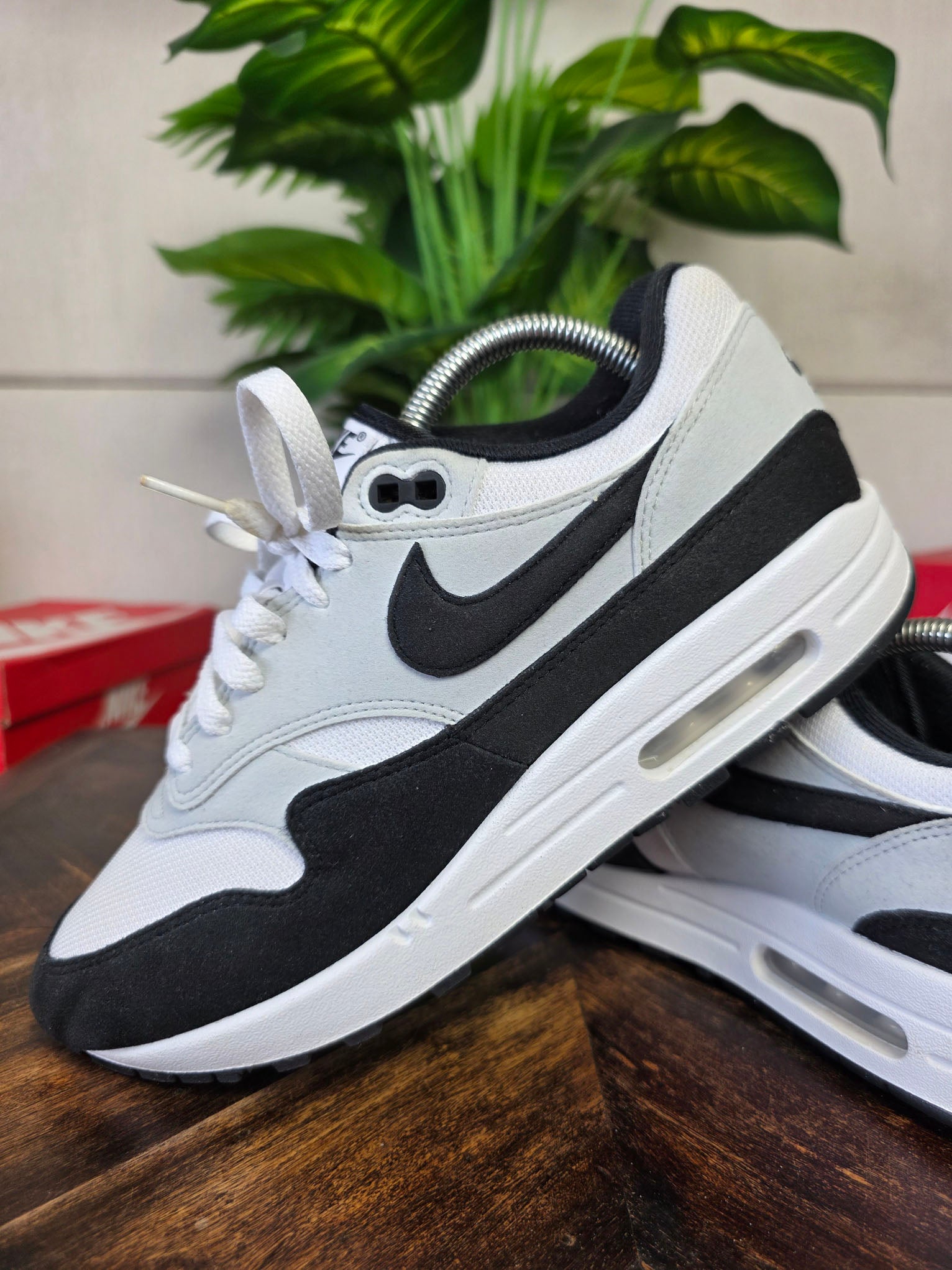 Nike Air Max 1 White Black maat 42