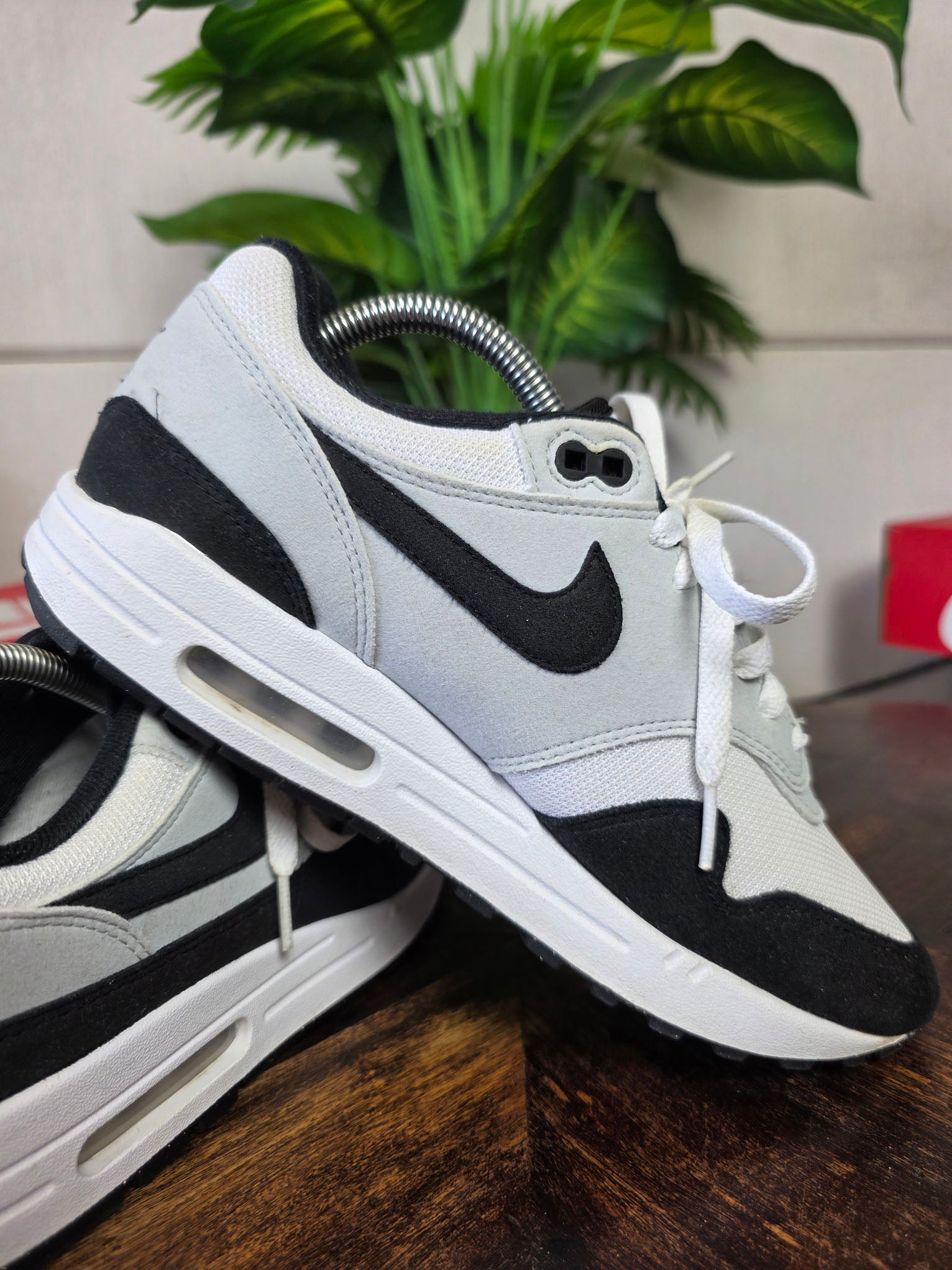 Nike Air Max 1 White Black maat 42