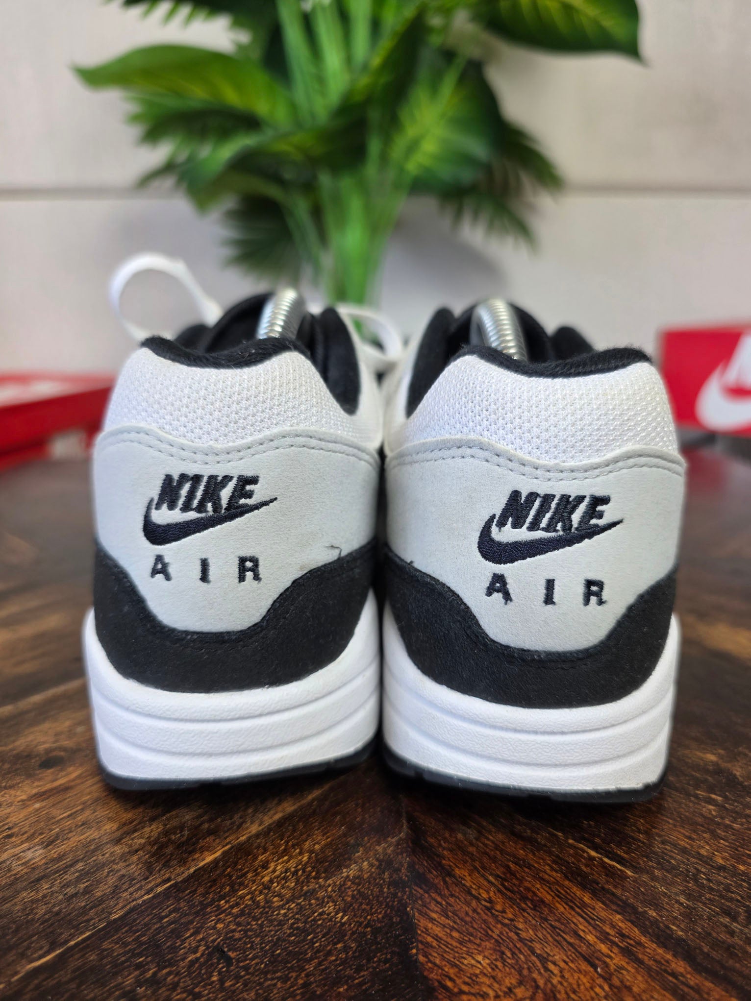 Nike Air Max 1 White Black maat 42