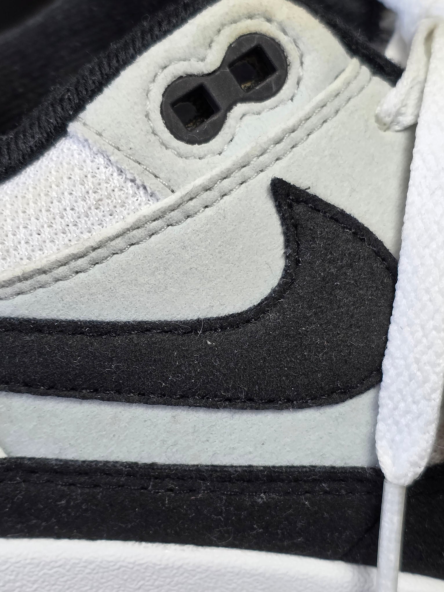 Nike Air Max 1 White Black maat 42