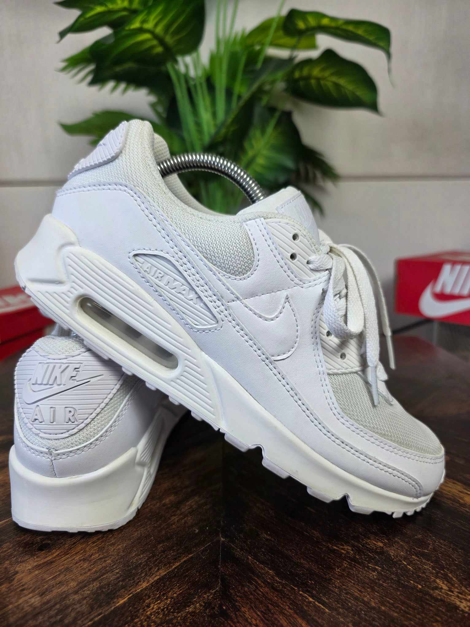 Nike Air Max 90 Triple White maat 43