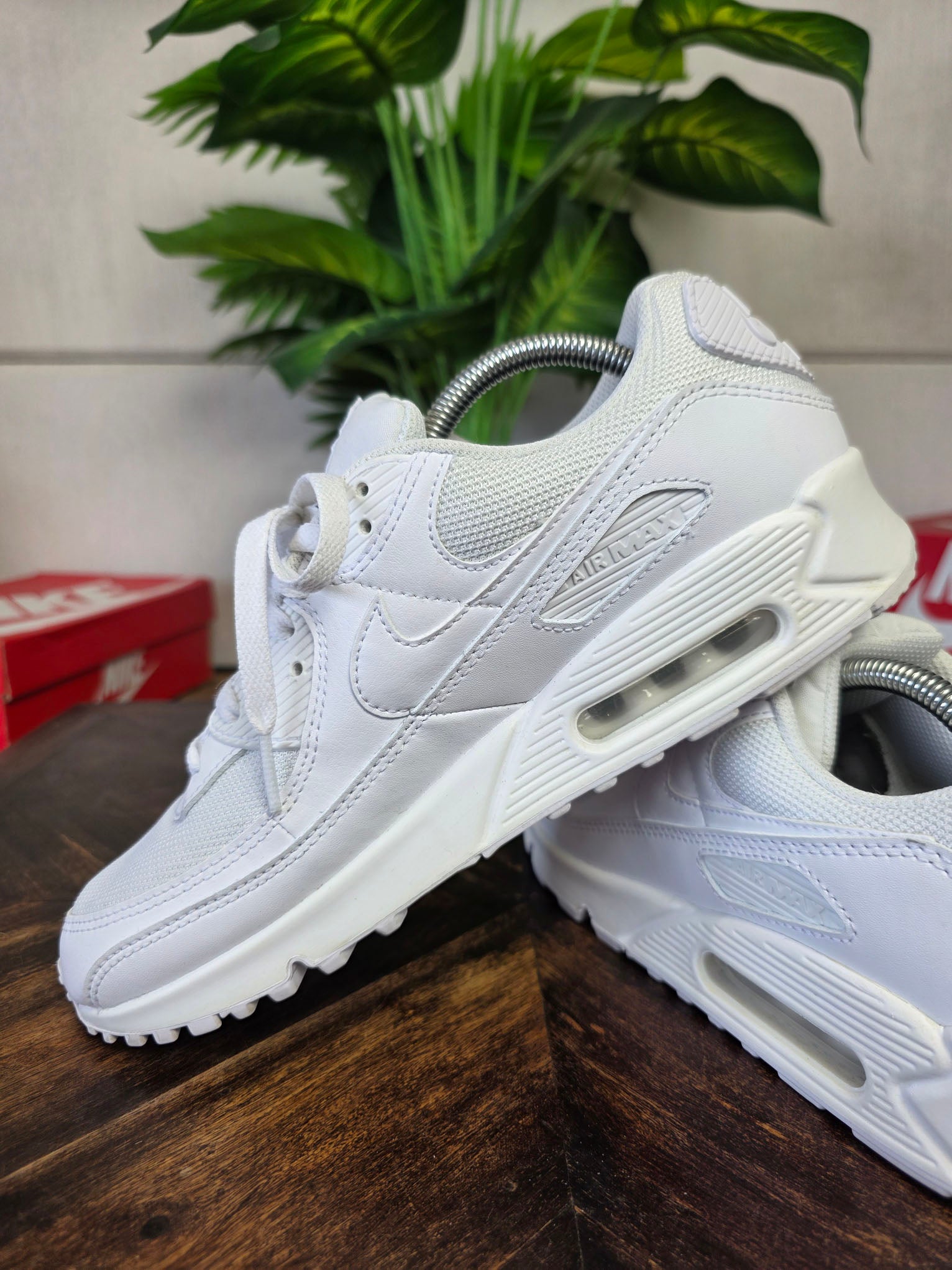 Nike Air Max 90 Triple White maat 43