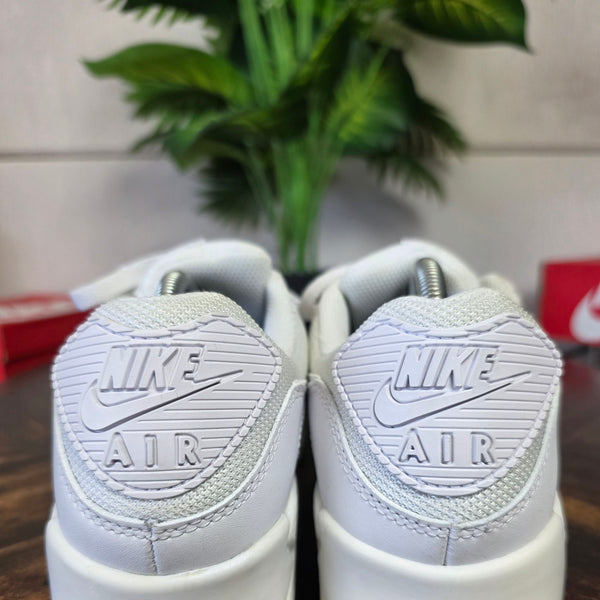 Nike Air Max 90 Triple White maat 43