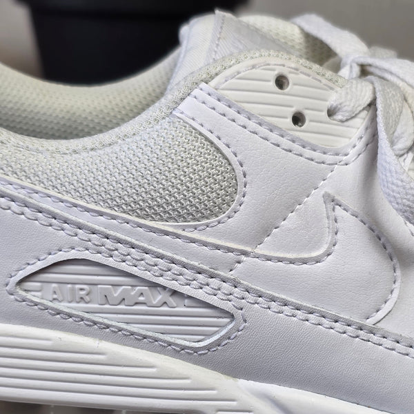 Nike Air Max 90 Triple White maat 43