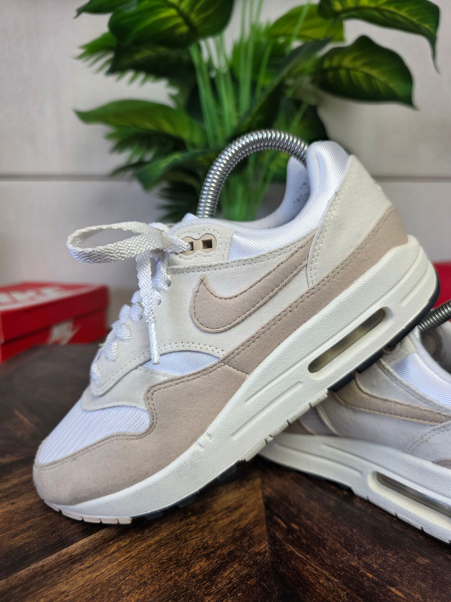 Nike Air Max 1 Pale Ivory maat 38