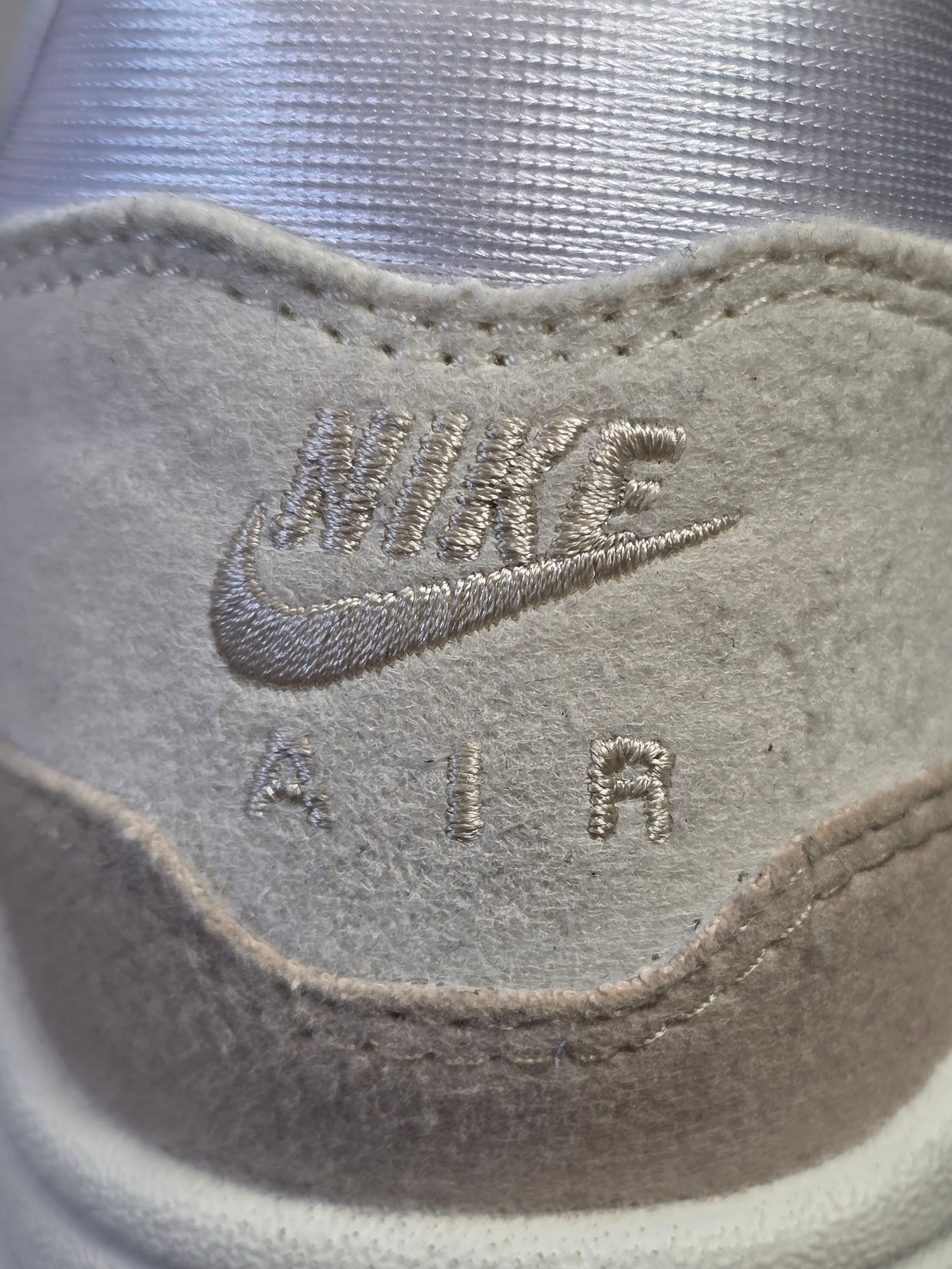 Nike Air Max 1 Pale Ivory maat 38