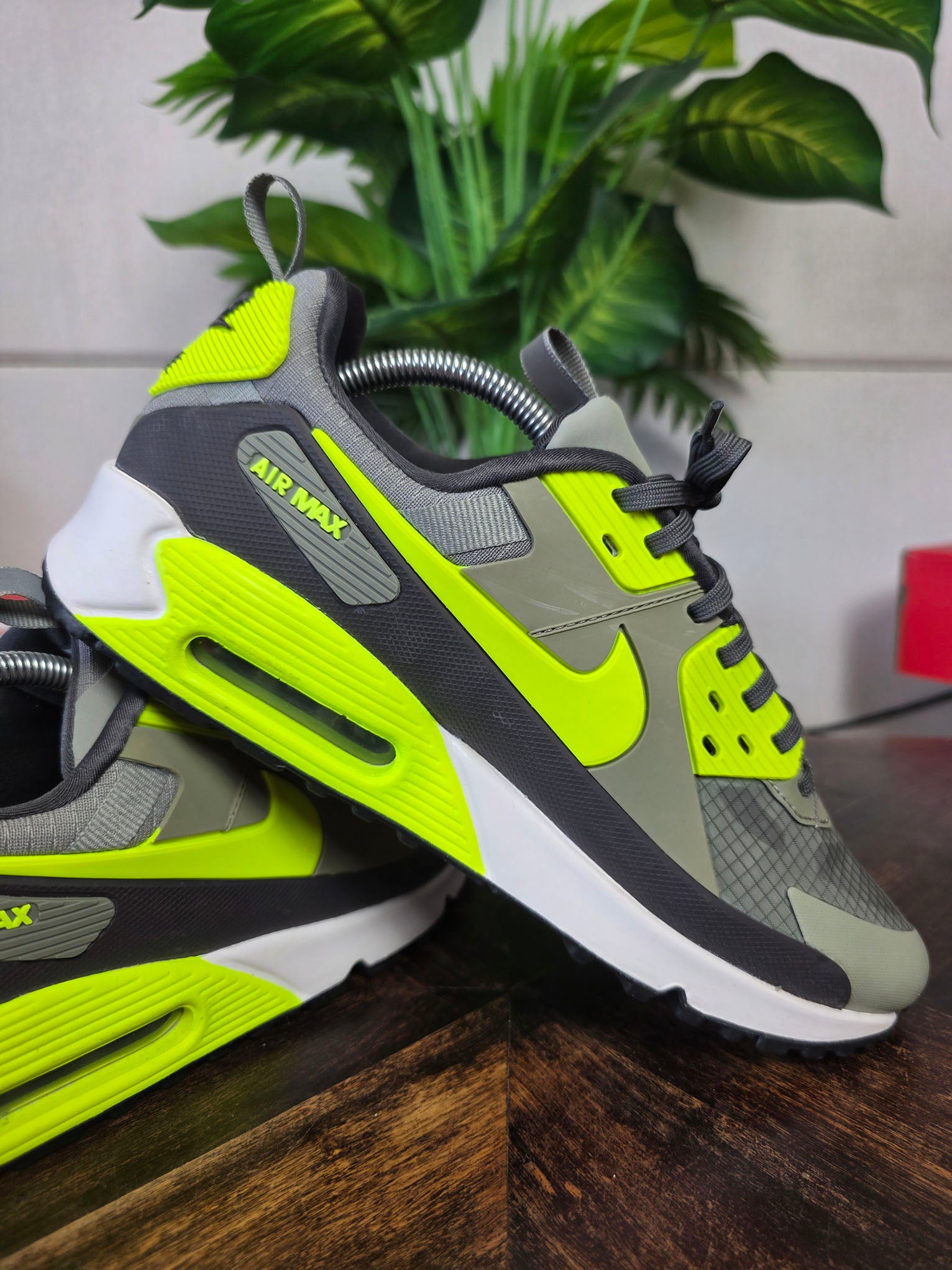 Nike Air Max 90 Drift “Light Army Volt" maat 42,5