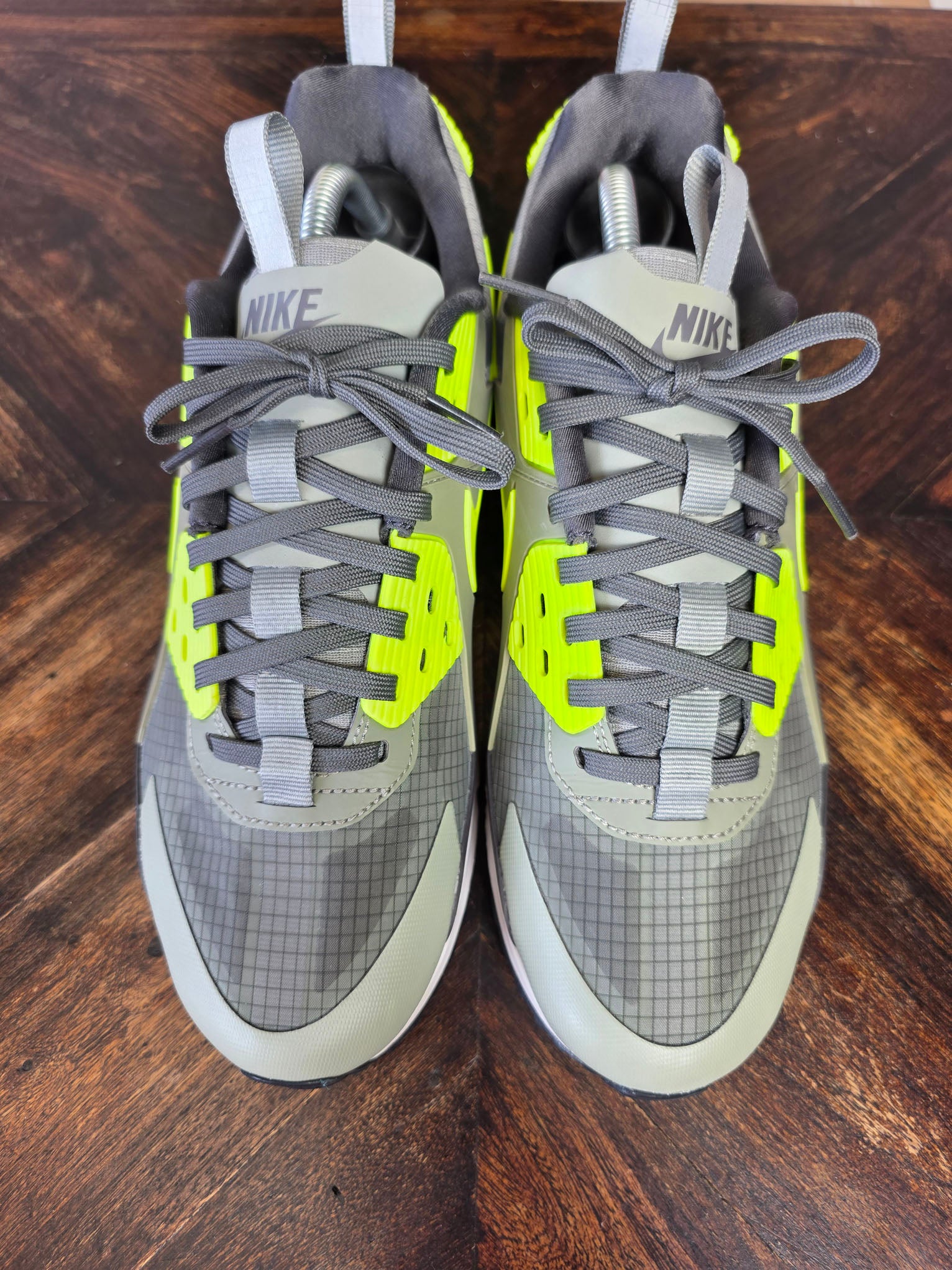Nike Air Max 90 Drift “Light Army Volt" maat 42,5