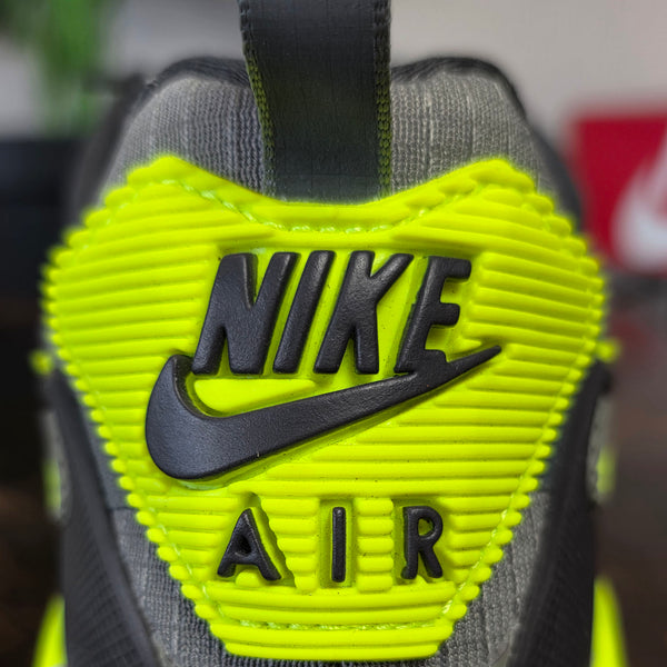 Nike Air Max 90 Drift “Light Army Volt