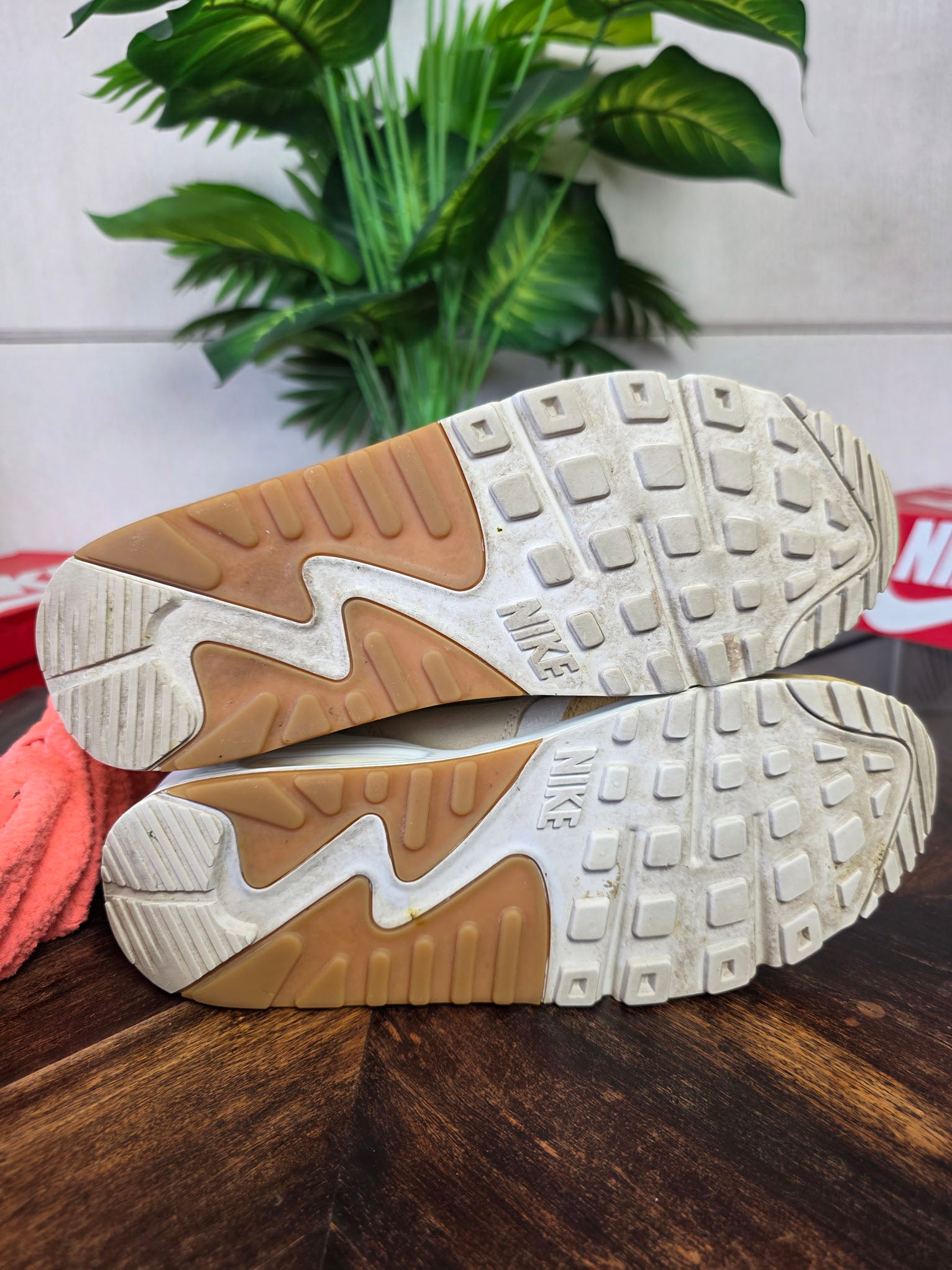 Nike Air max 90/1 Wheat Gold maat 41