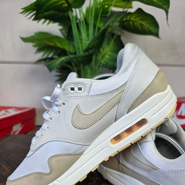 Nike Air Max 1 Sanddrift maat 45