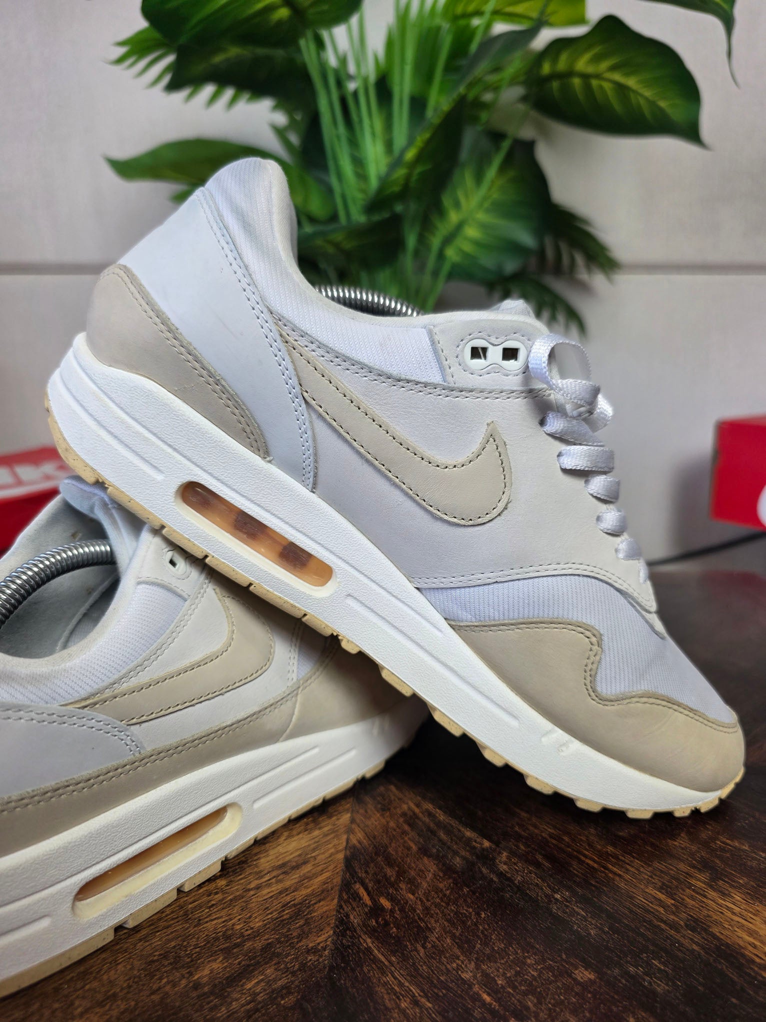 Nike Air Max 1 Sanddrift maat 45