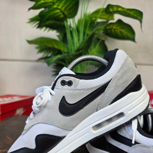 Nike Air Max 1 Black White maat 41
