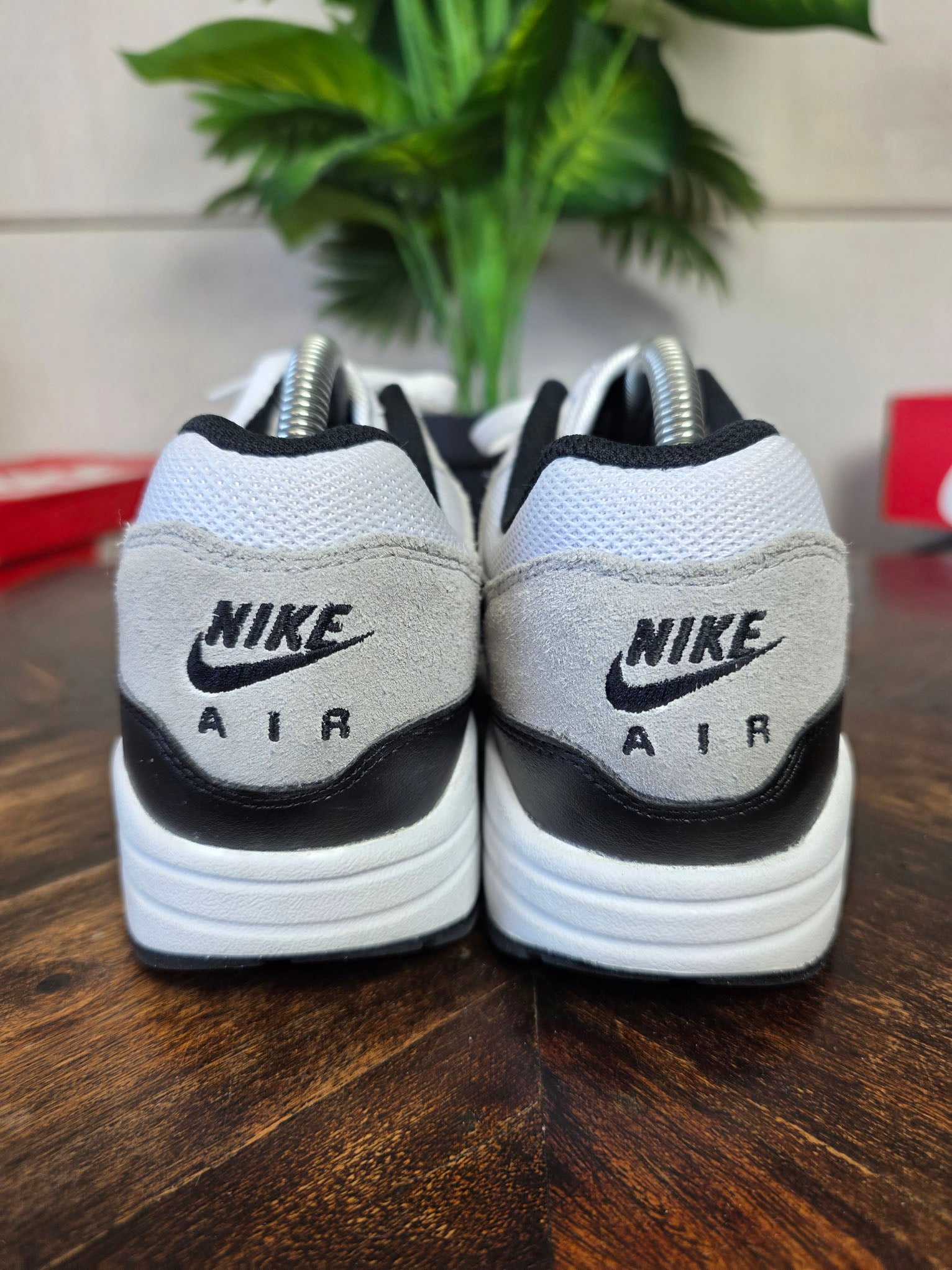 Nike Air Max 1 Black White maat 41