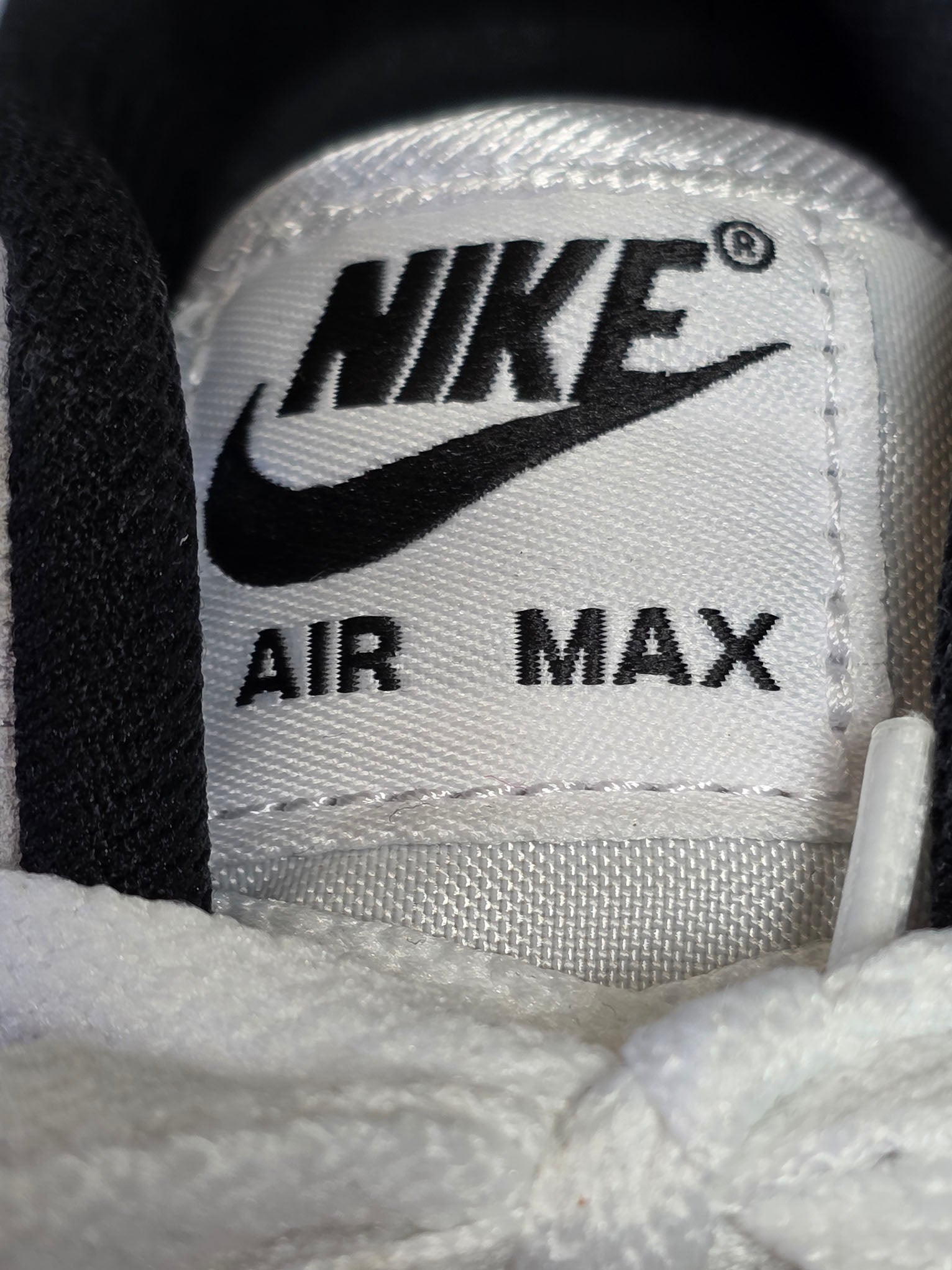 Nike Air Max 1 Black White maat 41