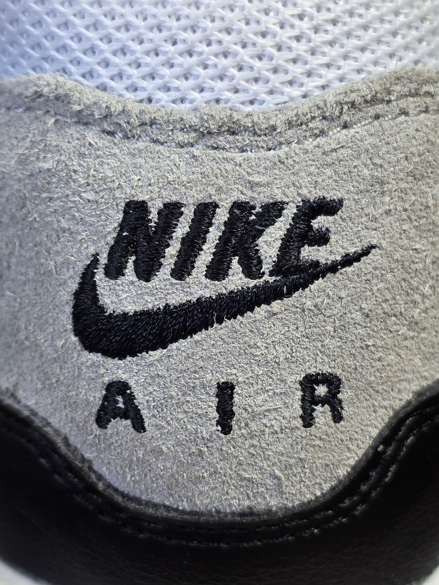 Nike Air Max 1 Black White maat 41