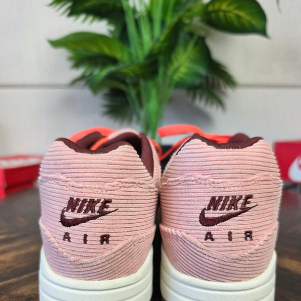 Nike Air Max 1 PRM Corduroy Stardust maat 45