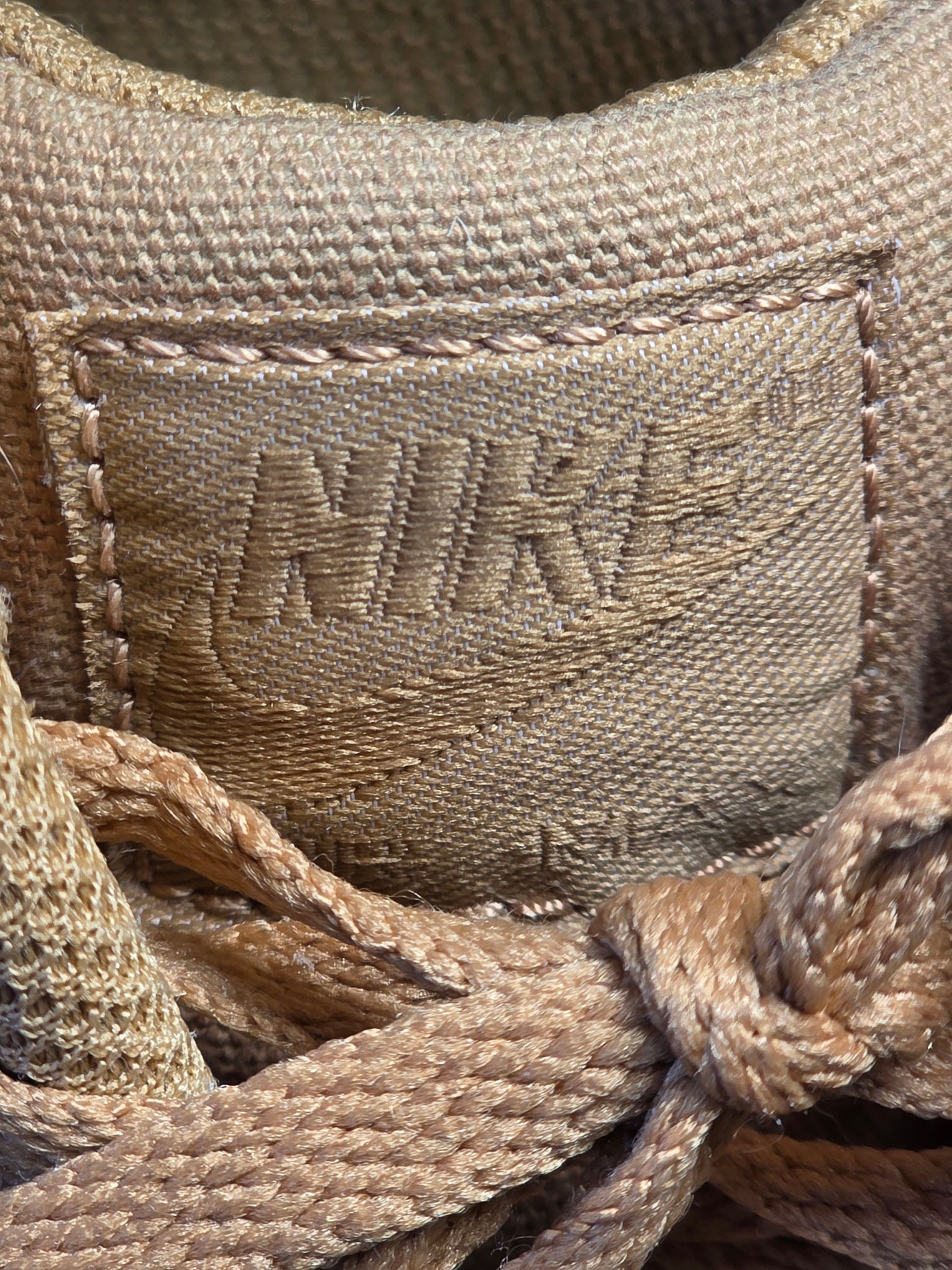 Nike Air Max 90 Wheat maat 42
