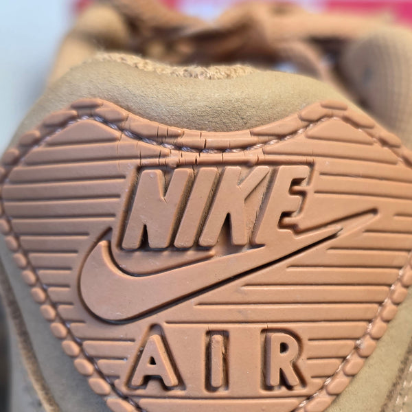 Nike Air Max 90 Wheat maat 42