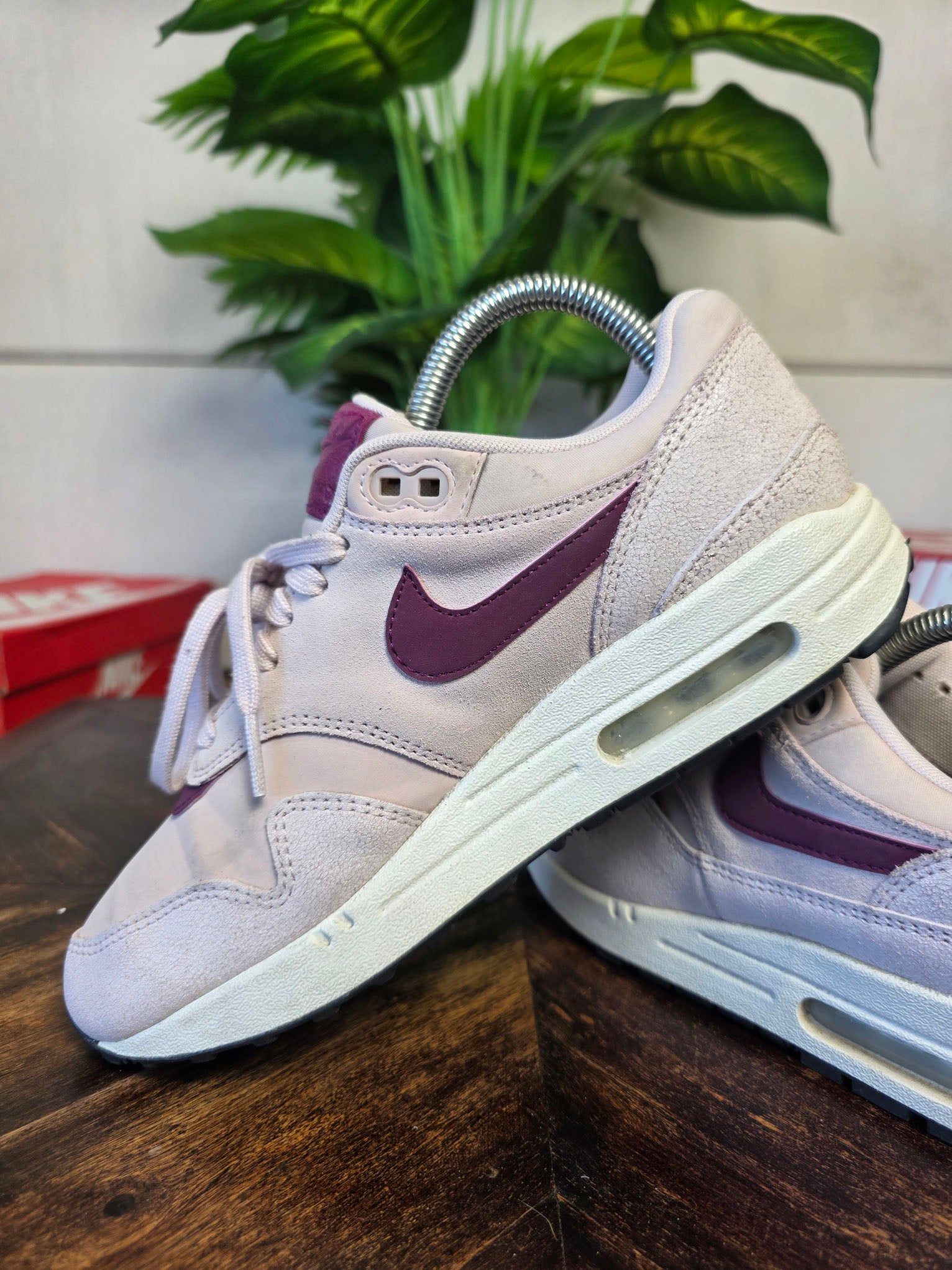 Nike Air Max 1 Barely Rose True Berry maat 38,5