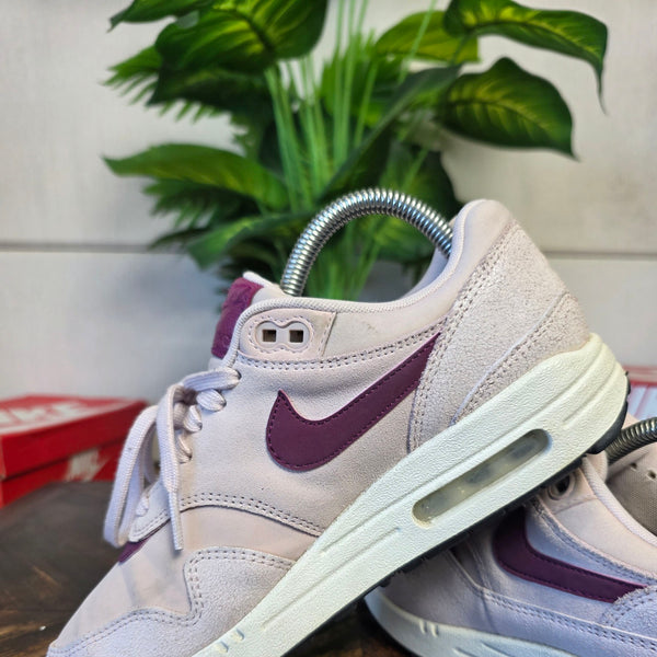Nike Air Max 1 Barely Rose True Berry maat 38,5