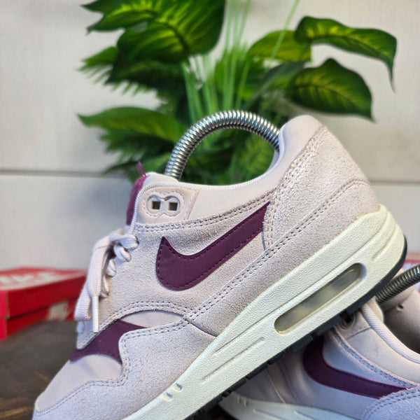 Nike Air Max 1 Barely Rose True Berry maat 38,5