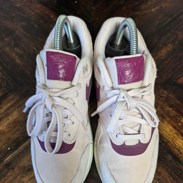 Nike Air Max 1 Barely Rose True Berry maat 38,5