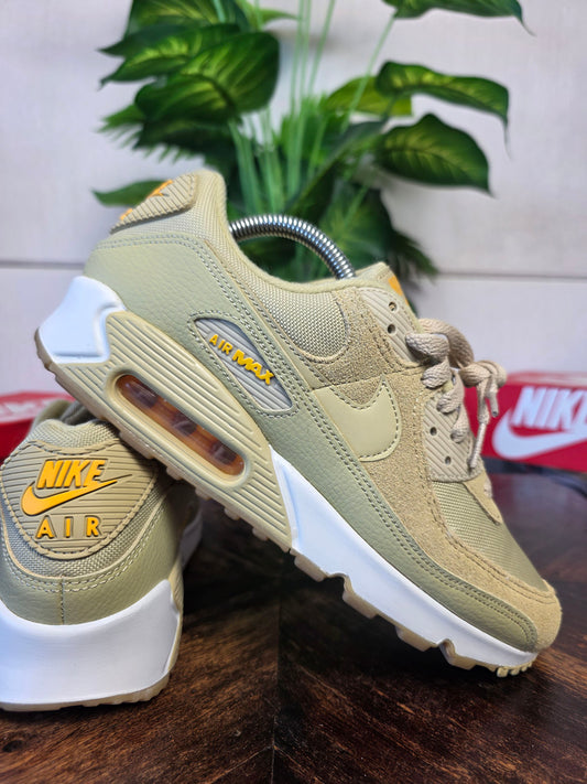 Nike Air Max 90 Wheat Grass maat 42