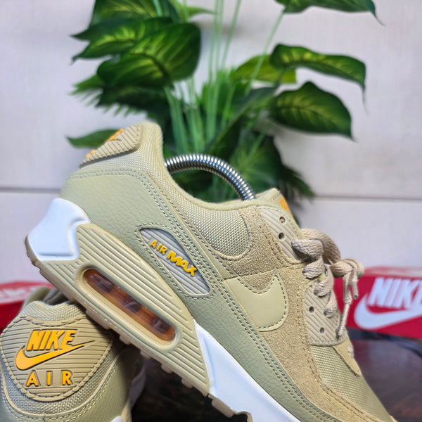 Nike Air Max 90 Wheat Grass maat 42