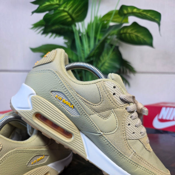 Nike Air Max 90 Wheat Grass maat 42