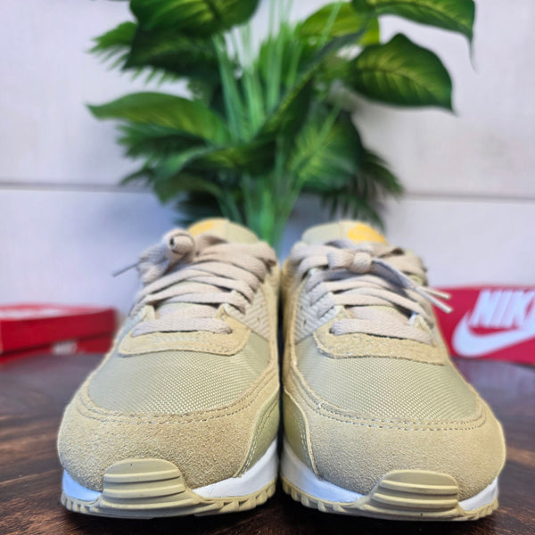 Nike Air Max 90 Wheat Grass maat 42