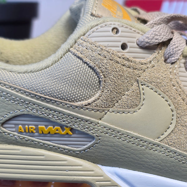 Nike Air Max 90 Wheat Grass maat 42
