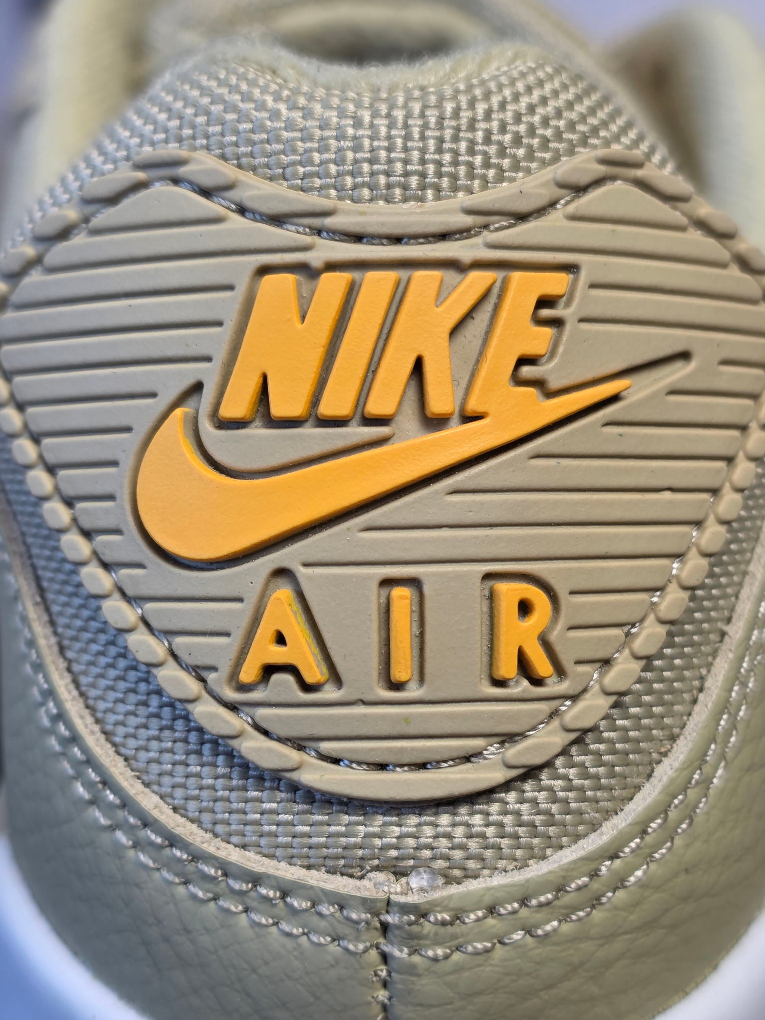 Nike Air Max 90 Wheat Grass maat 42