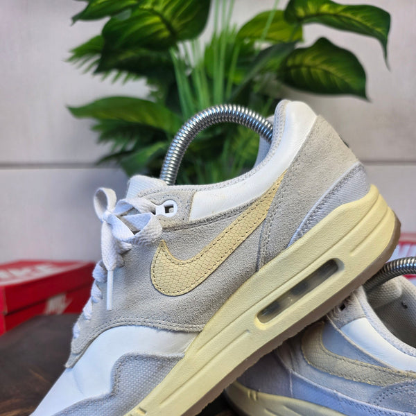 Nike Air Max 1 Crepe Light Bone maat 38,5