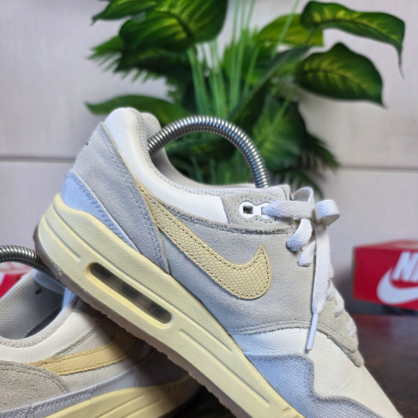 Nike Air Max 1 Crepe Light Bone maat 38,5