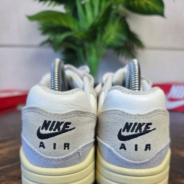 Nike Air Max 1 Crepe Light Bone maat 38,5