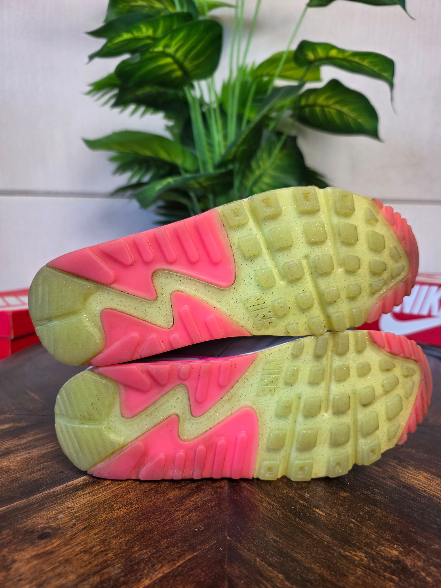 Nike Air Max 90 LX Laser Fuchsia maat 38