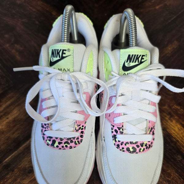 Nike Air Max 90 Pink Barely Volt maat 37,5